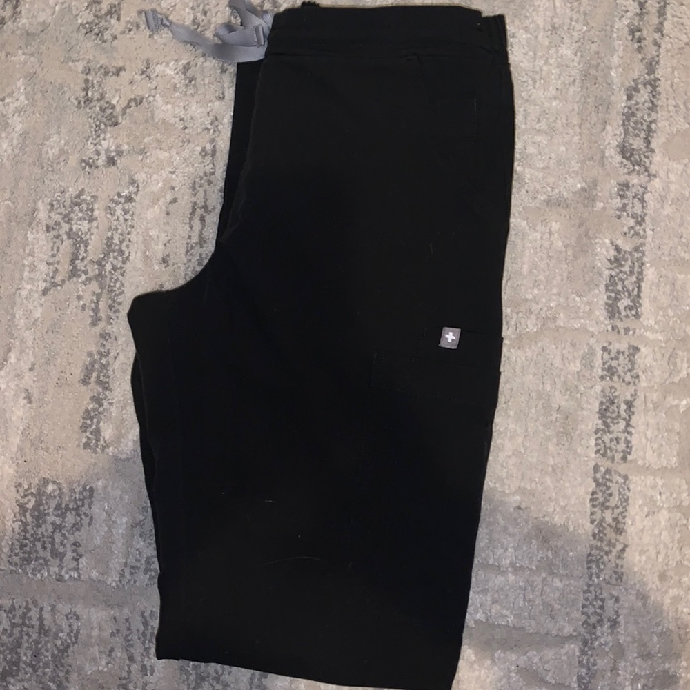 Figs yola skinny scrub pants